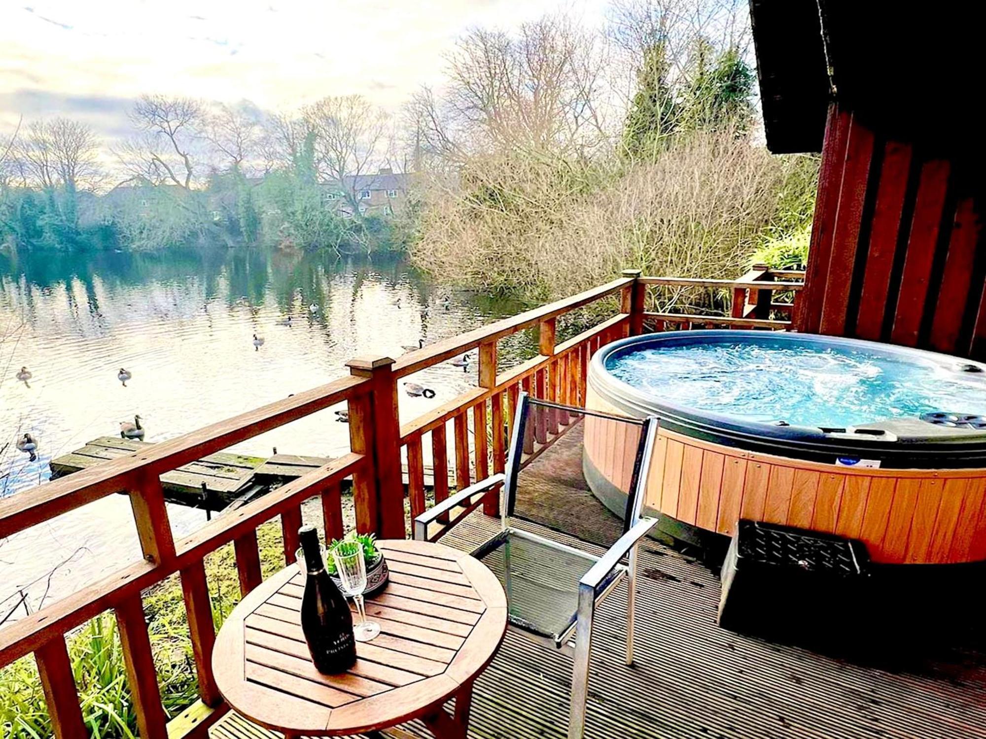 Holly 12 Hot Tub Casa de Férias